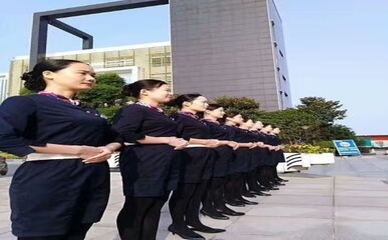 湖南鸿运物业管理集团股份 专业化物业管理服务典范